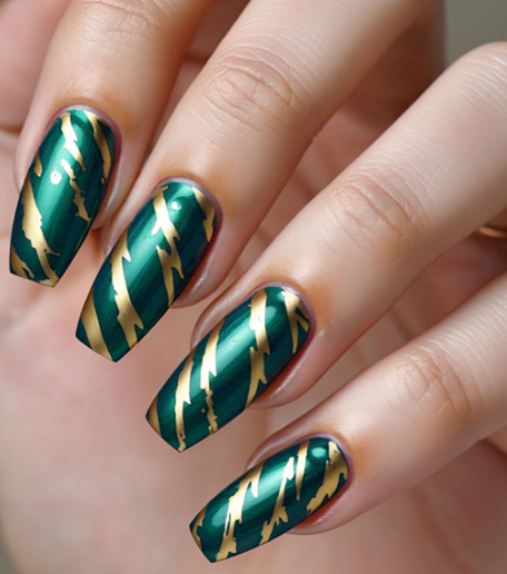 Green and Gold Nail Designs