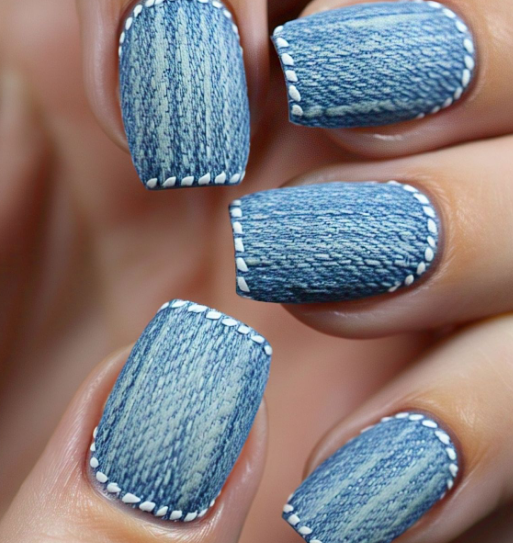 Dreamy Blue Short Nails