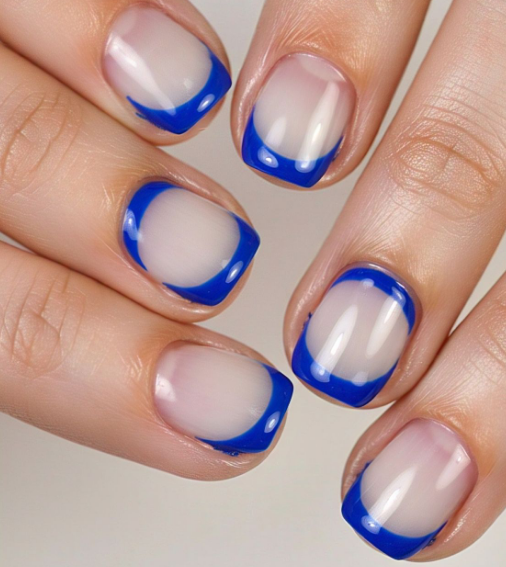 Dreamy Blue Short Nails