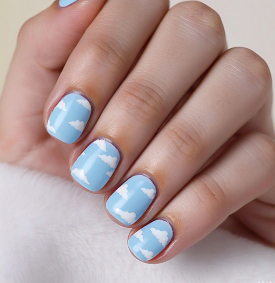 Dreamy Blue Short Nails