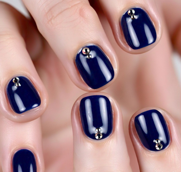 Dreamy Blue Short Nails