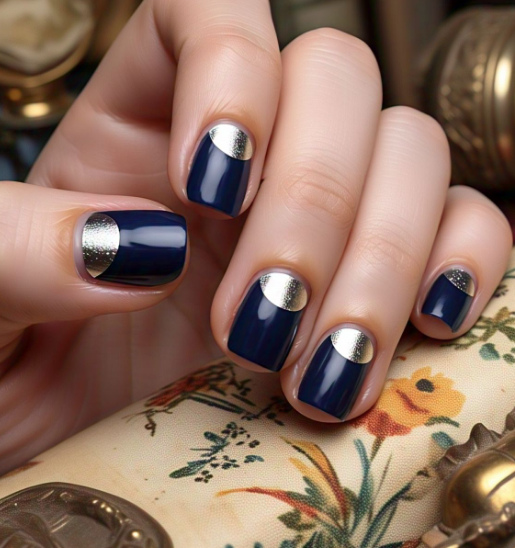 Dreamy Blue Short Nails