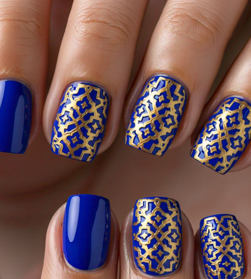 Dreamy Blue Short Nails