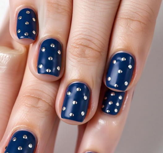navy blue & silver nails