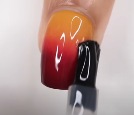 How to Do Ombre Nails at Home