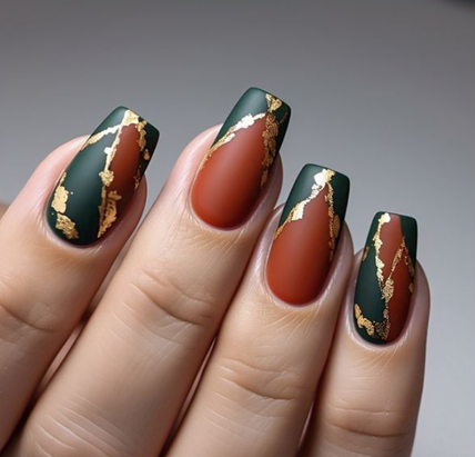 green french tip nails