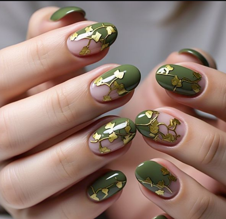 green french tip nails