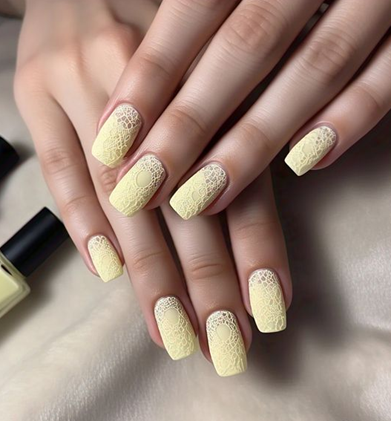light & pale yellow nails