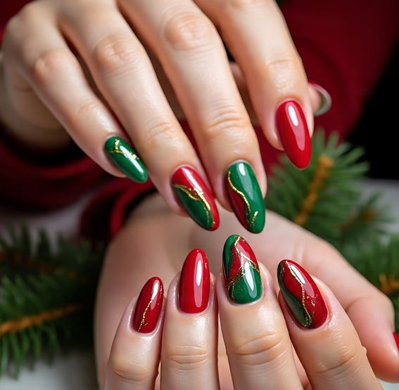 Red & Green Christmas Nails