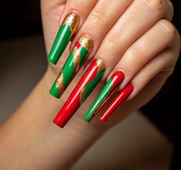 Red & Green Christmas Nails