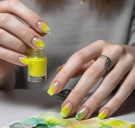 yellow neon nails