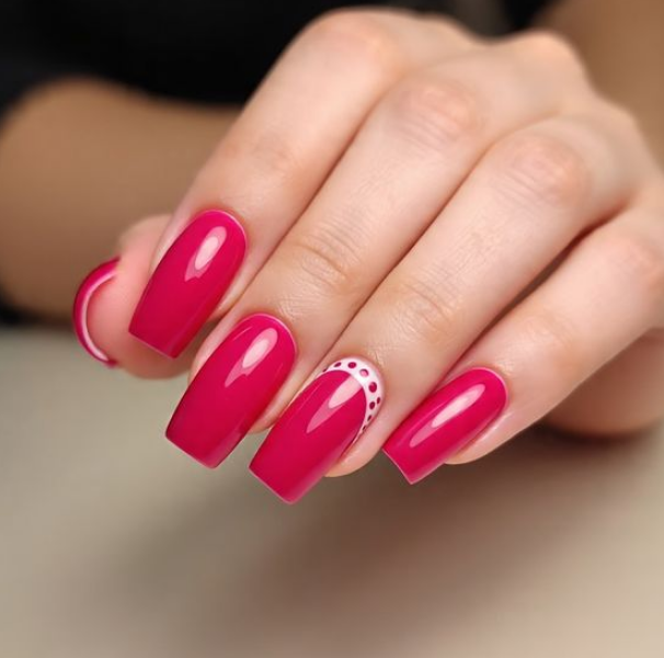 red and pink nails