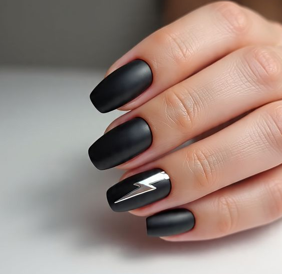 short chrome nails