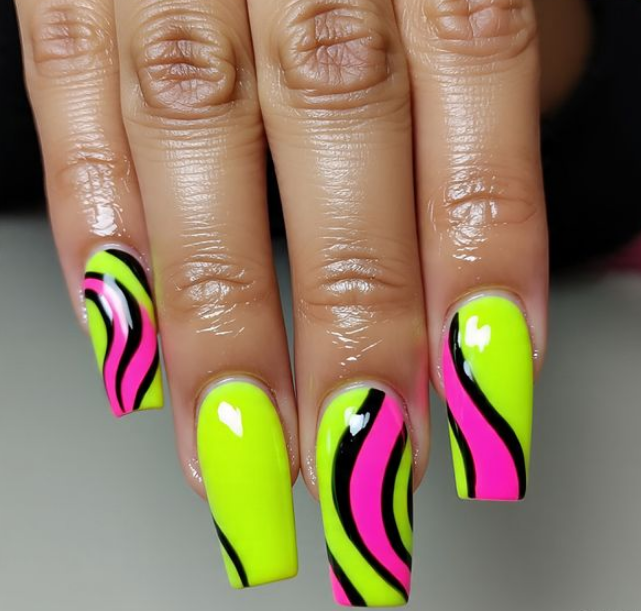swirl art nails