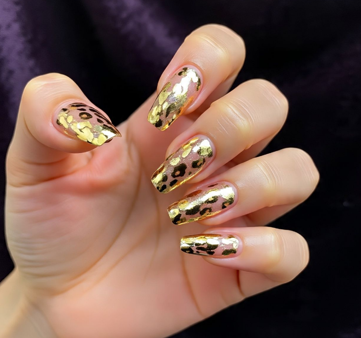 leo nails