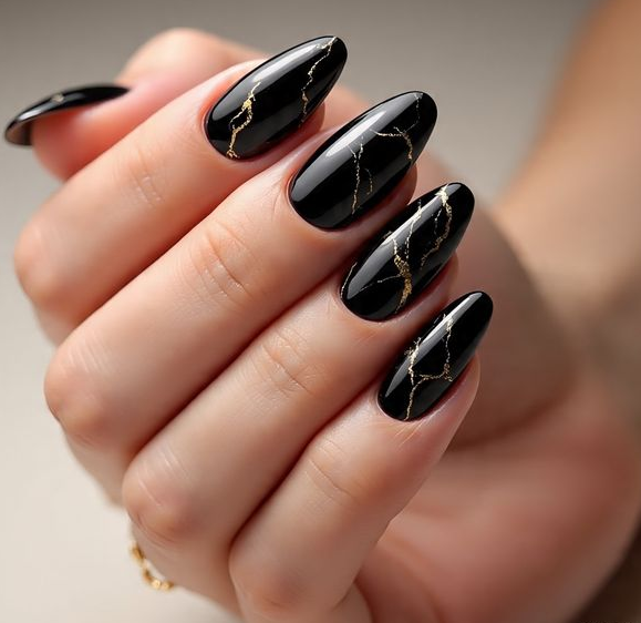 leo nails