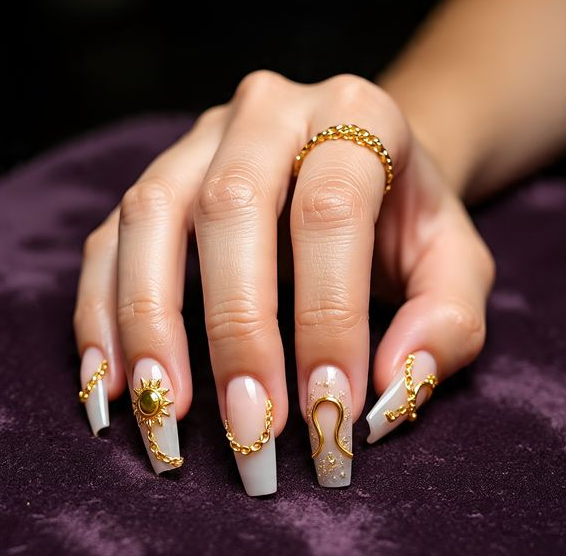 leo nails