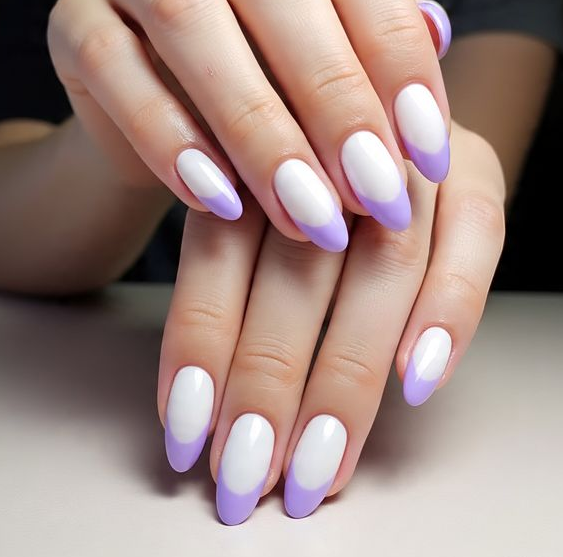 light purple nails with design