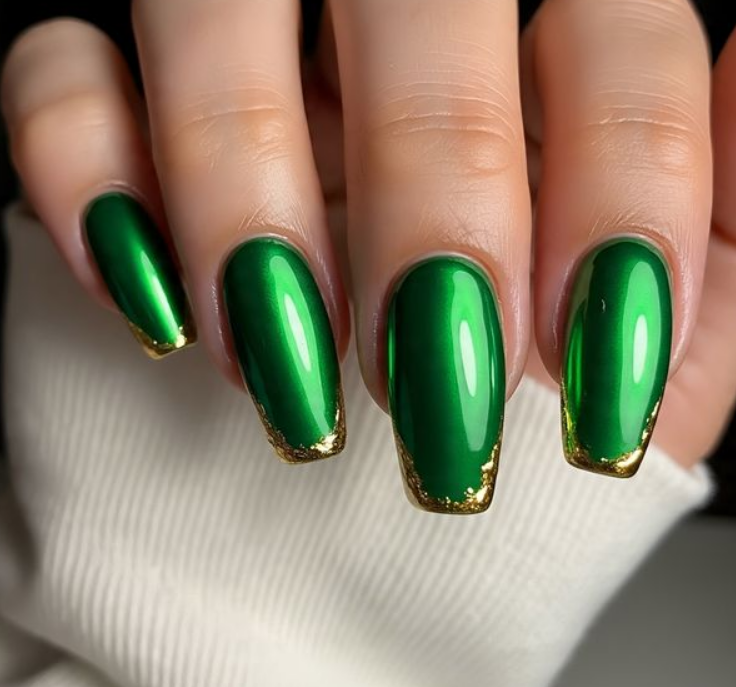 green chrome nail