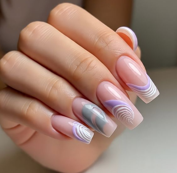 light purple nails with design