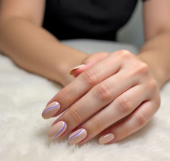 light purple nails with design