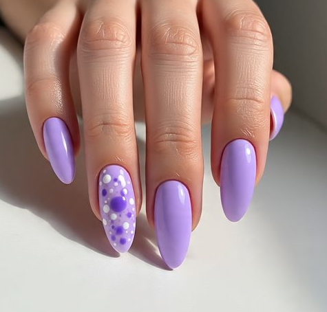 light purple nails with design