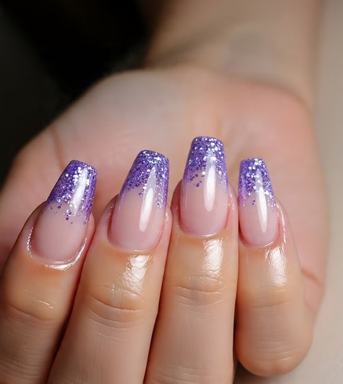 light purple nails with design