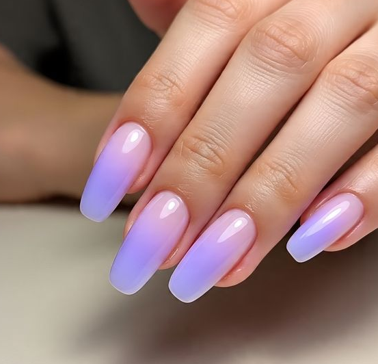 light purple nails with design