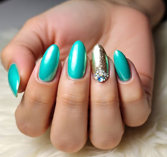 chrome mermaid nails