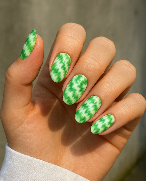 green and white nails