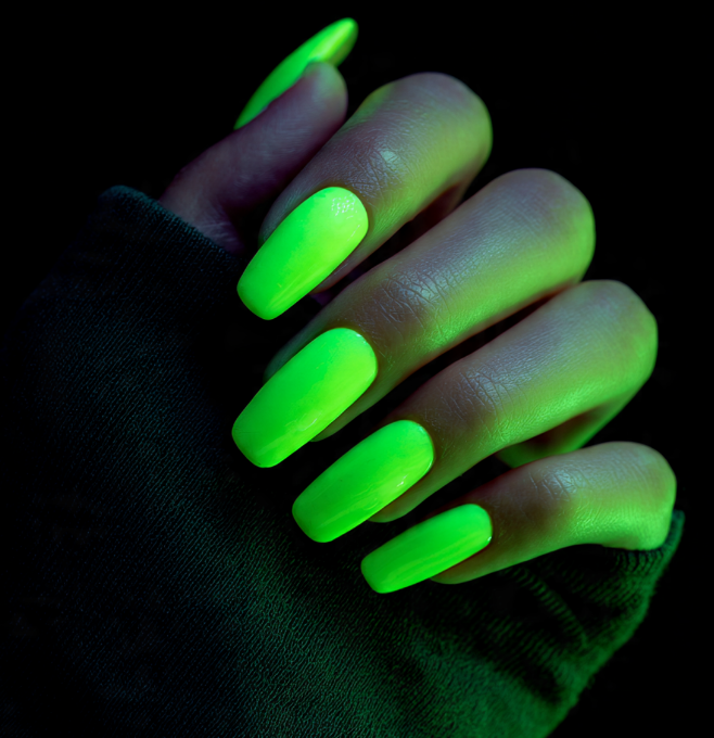 neon green nails