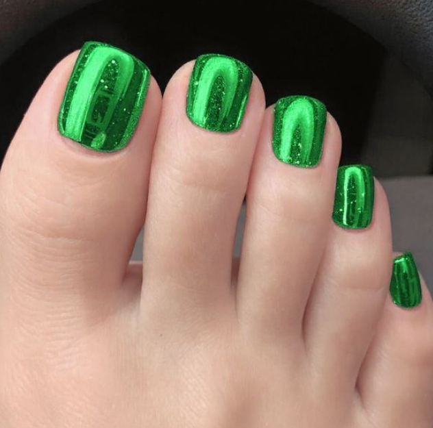 chrome toe nails