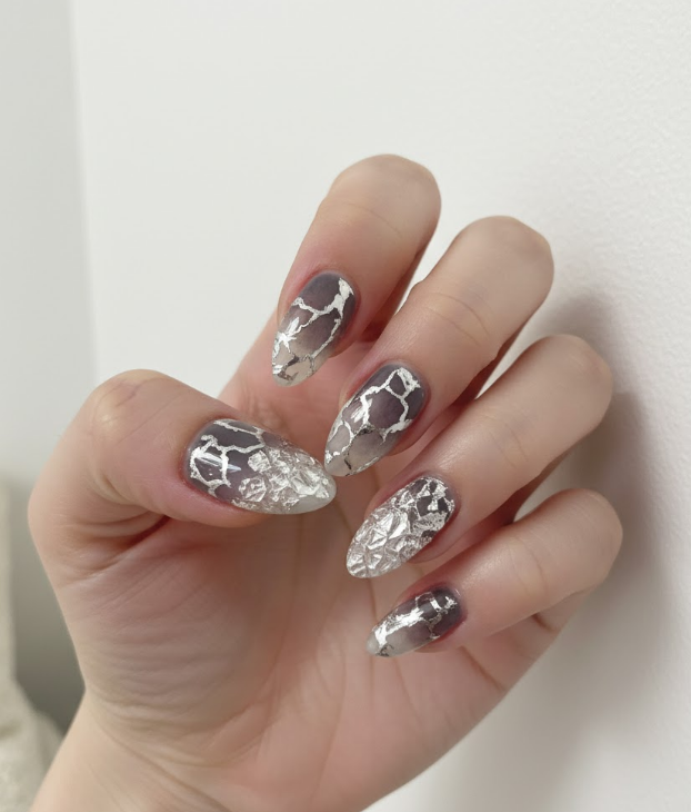 grey chrome nails