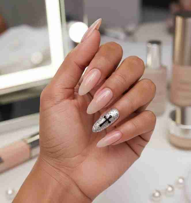 croos nails
