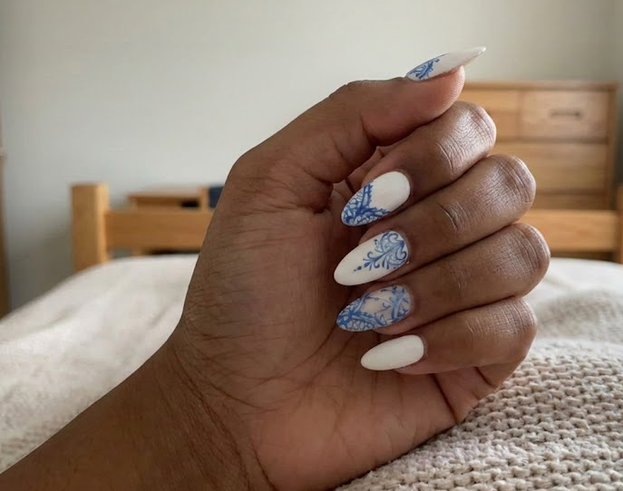 white and blue nails