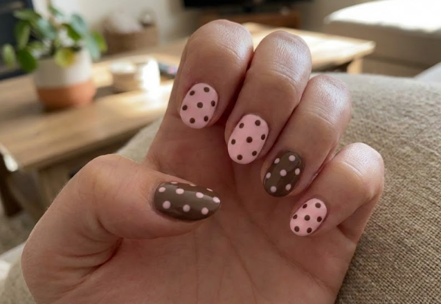 pink and brown nails