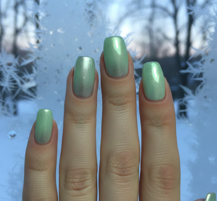 christmas ombre nails