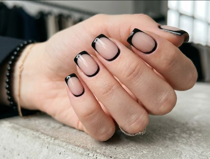 outline nails
