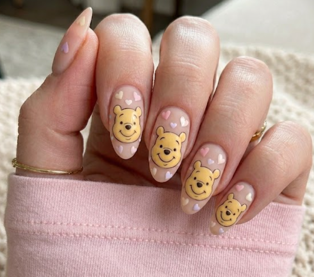 This design features a close-up of Pooh’s face with soft hearts