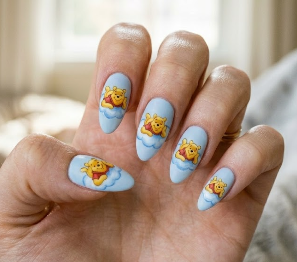 This design features Pooh with a honey drip effect, creating a shiny and playful look.